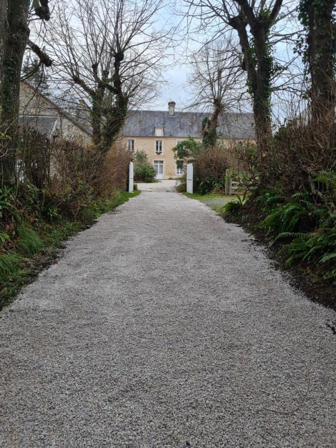 Domaine De La Cour Vautier Acomodação com café da manhã Mandeville-en-Bessin Exterior foto